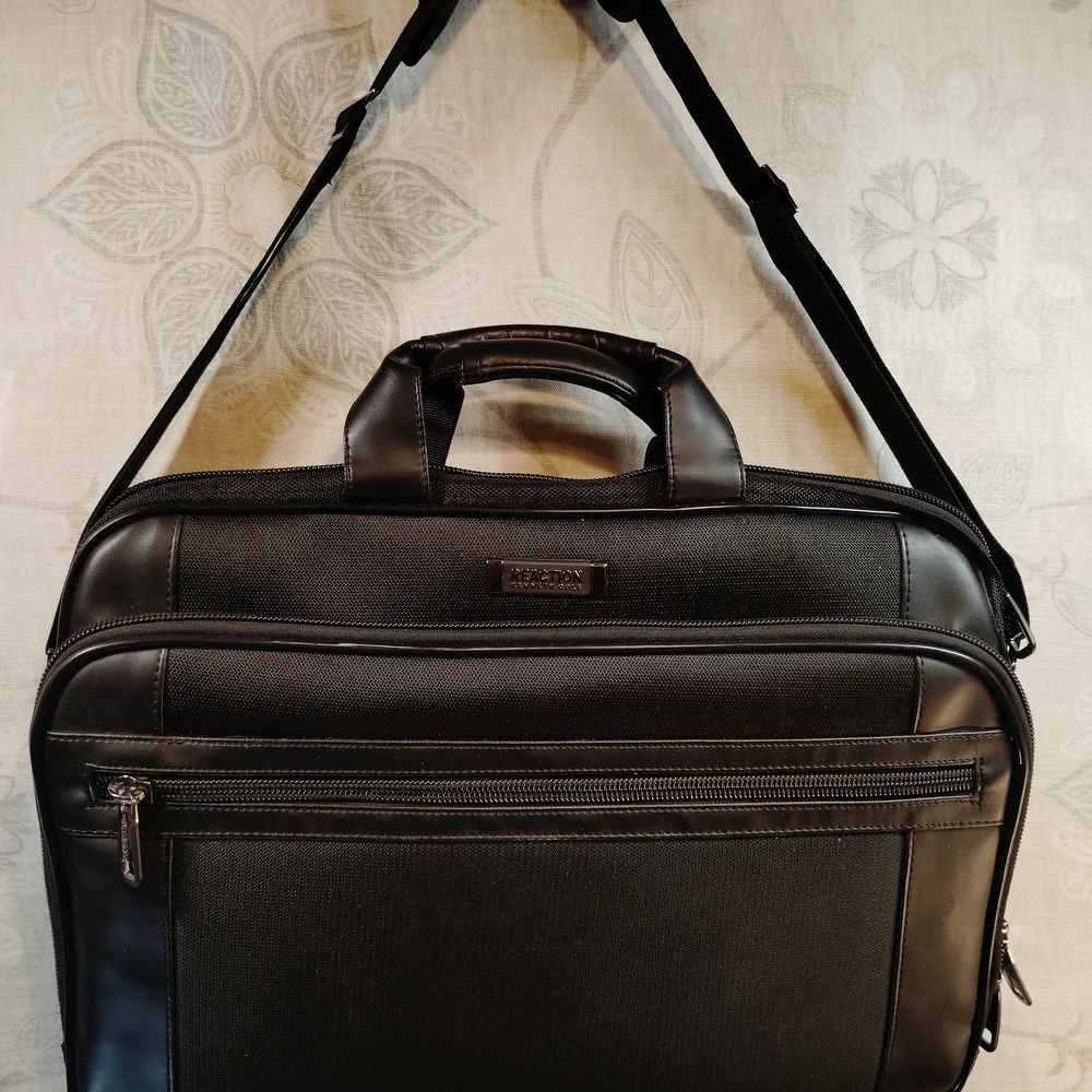 Reaction Kenneth Cole Black Briefcase